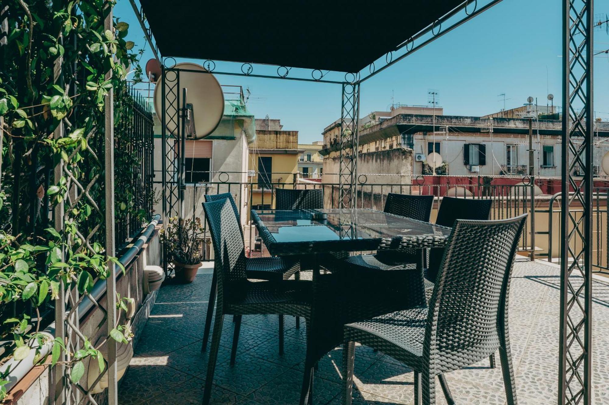 La Bella Vita Luxury Apartament And Travel Solution Napels Buitenkant foto
