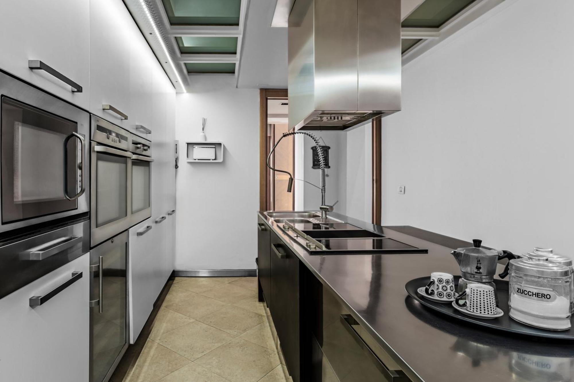 La Bella Vita Luxury Apartament And Travel Solution Napels Buitenkant foto